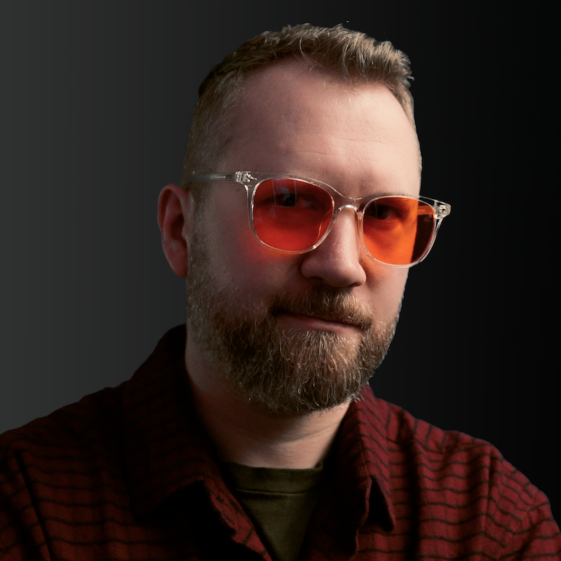 Konrad, prezenter i montażysta wideo Suburban Digital